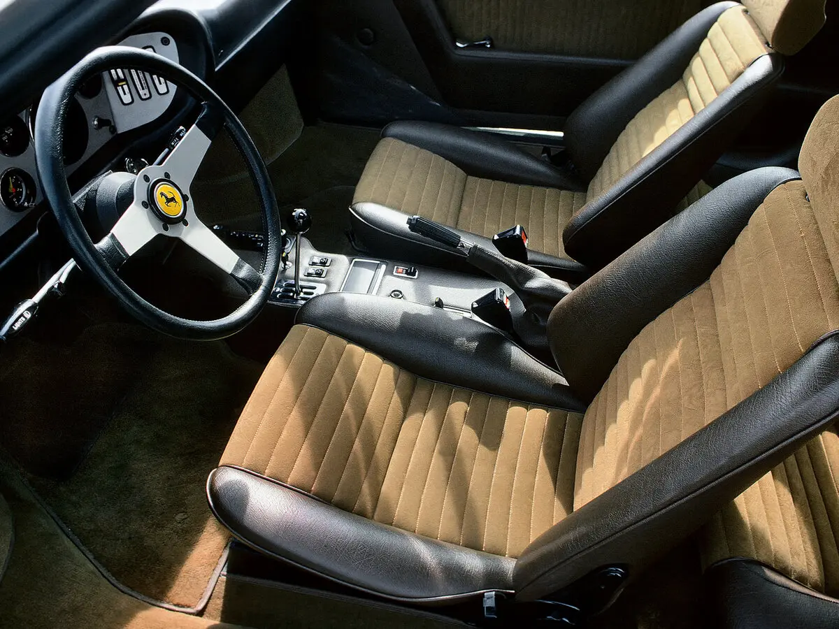 Ferrari Dino 208/308 GT4 1973 – 1978 Купе — сүрөт 7