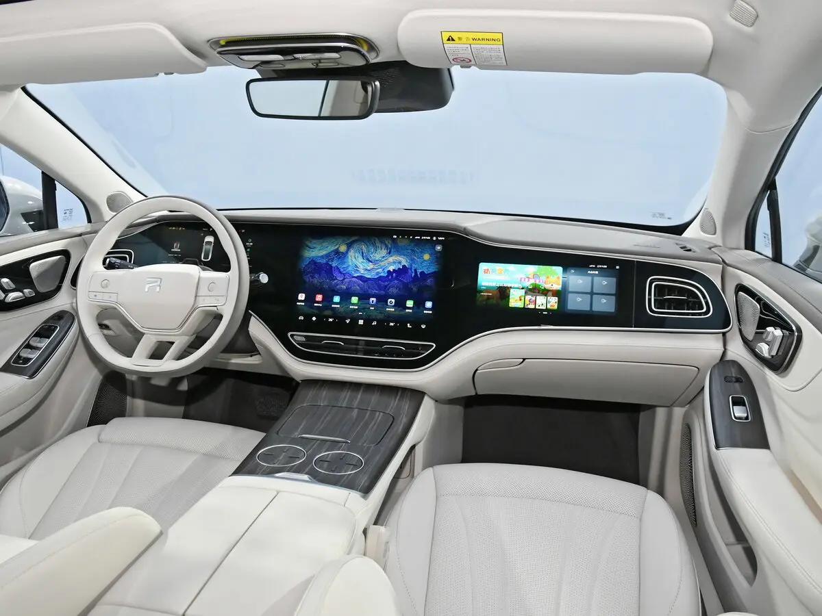 Rising Auto F7 2023 – н.в. Лифтбек — photo 7