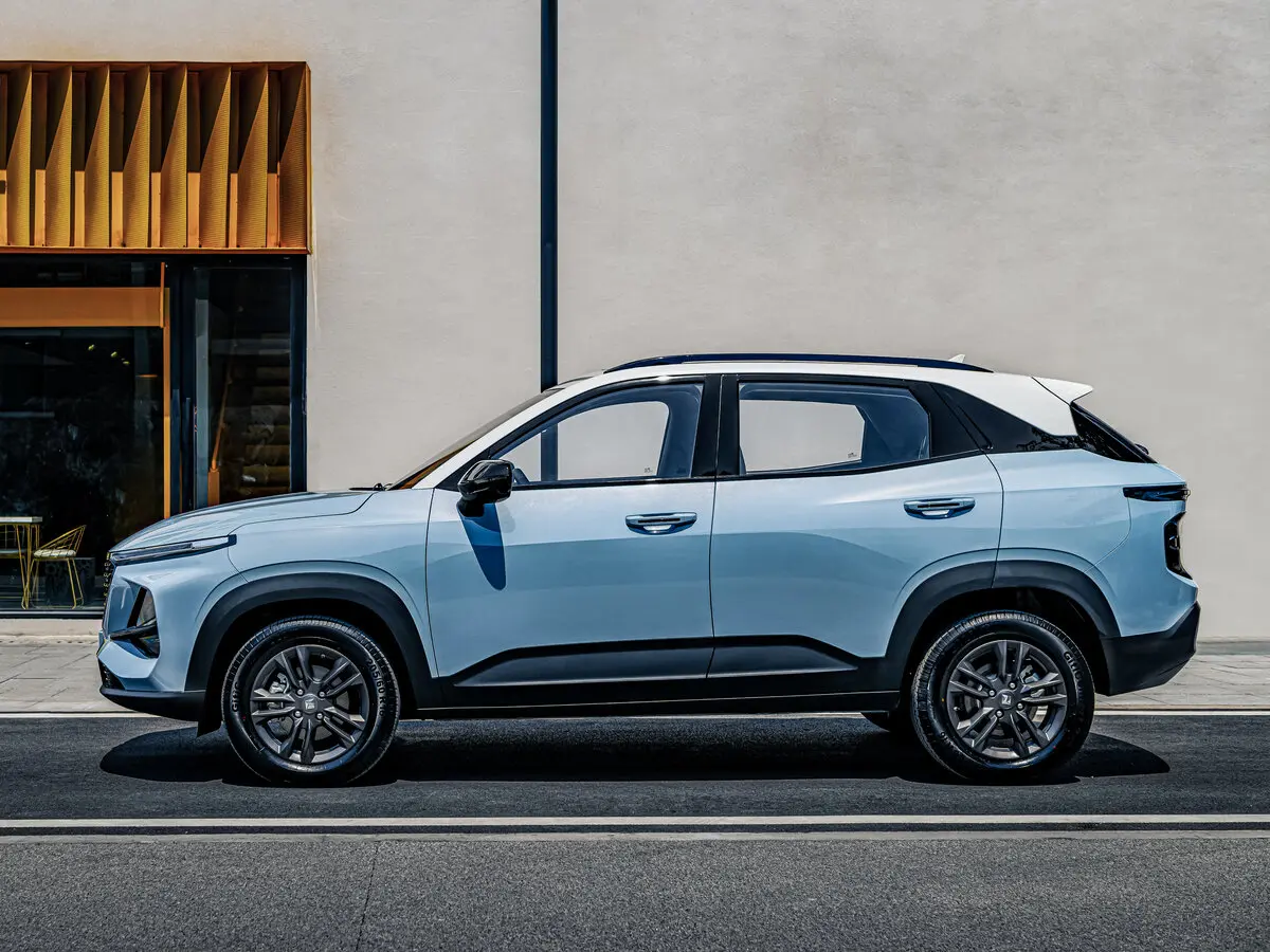 Baojun RS-3 2019 – 2021 Внедорожник 5 дв. — photo 2