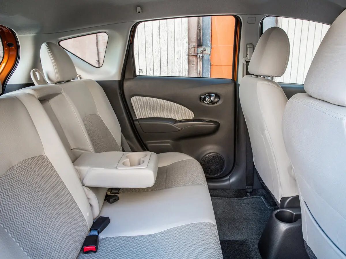 Nissan Versa Note I Рестайлинг Хэтчбек 5 дв. — сүрөт 9