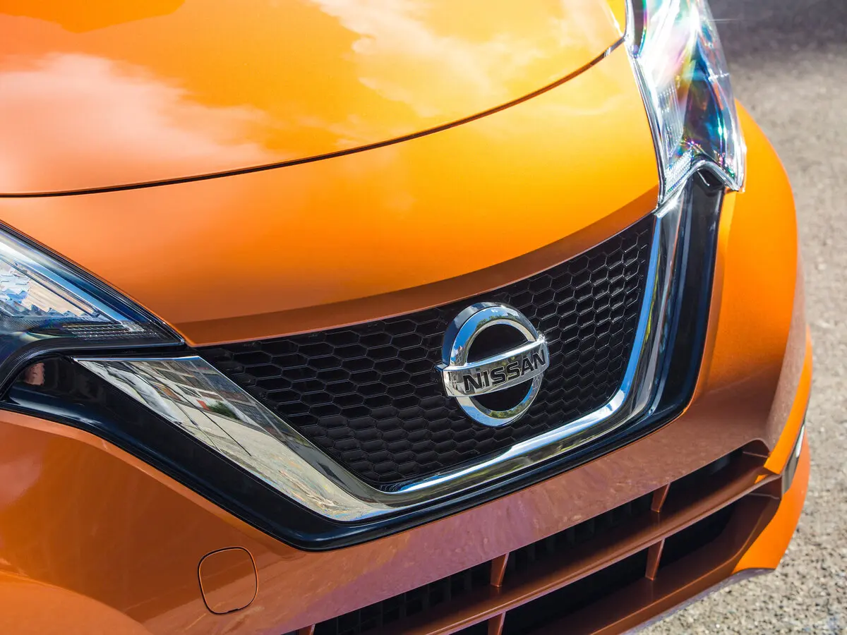 Nissan Versa Note I Рестайлинг Хэтчбек 5 дв. — сүрөт 14