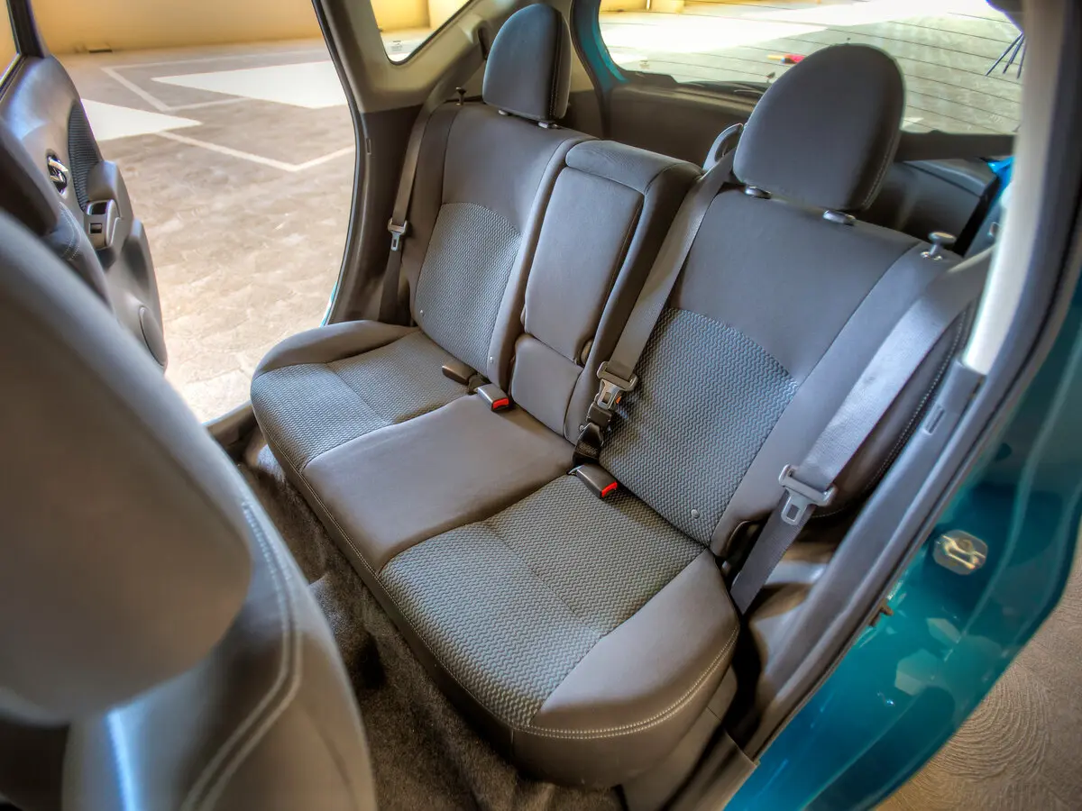 Nissan Versa Note I Хэтчбек 5 дв. — сүрөт 8