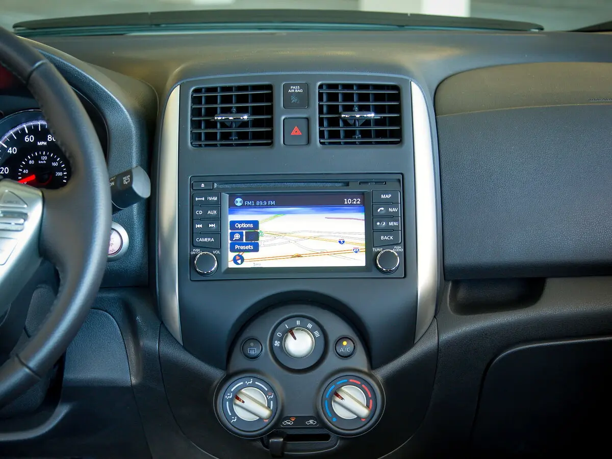Nissan Versa Note I Хэтчбек 5 дв. — сүрөт 11