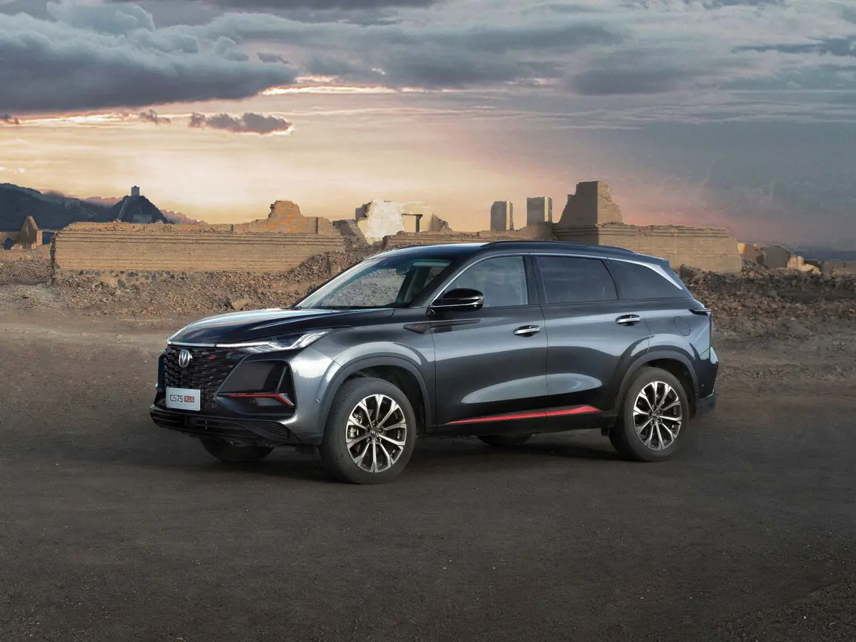 Changan CS75 Plus I Рестайлинг Внедорожник 5 дв. — photo 2