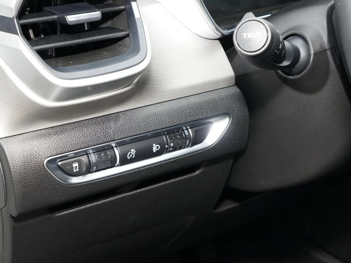 Geely Binyue I Рестайлинг 2 Внедорожник 5 дв. — сүрөт 17