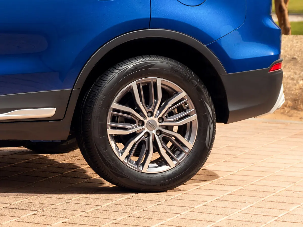Geely Azkarra 2019 – 2023 Внедорожник 5 дв. — сүрөт 13