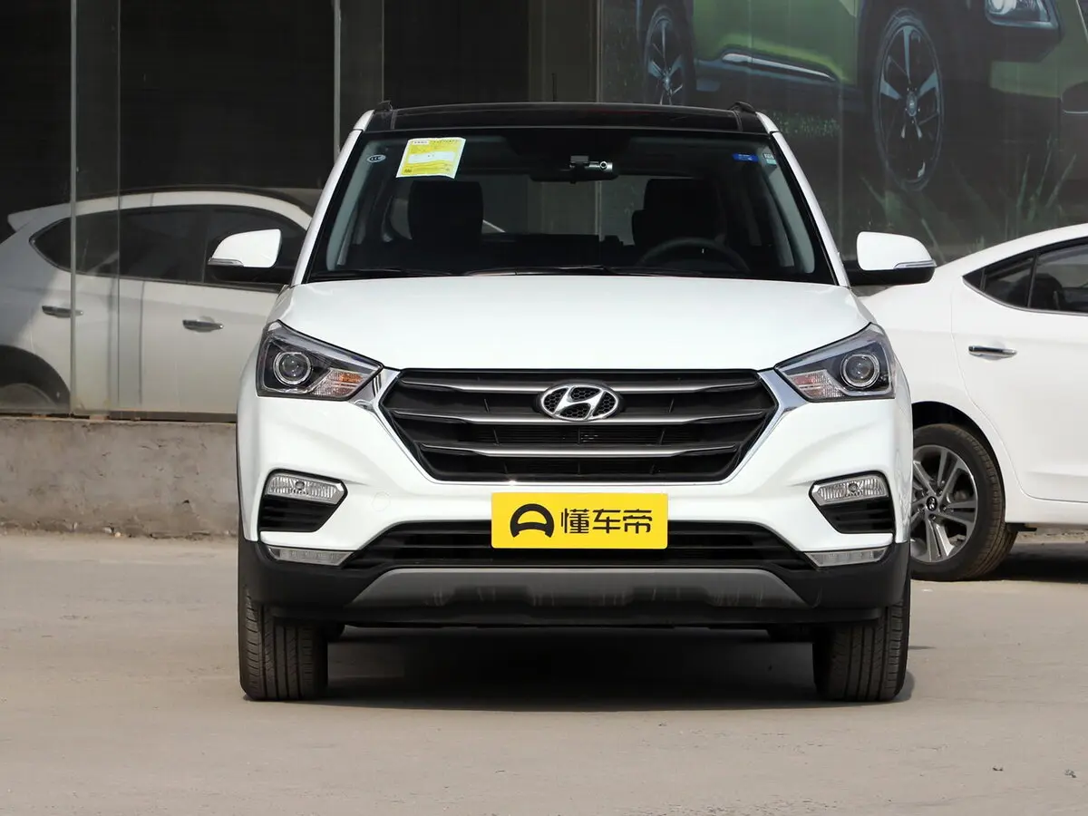 Hyundai ix25 I Рестайлинг Внедорожник 5 дв. — 照片 3