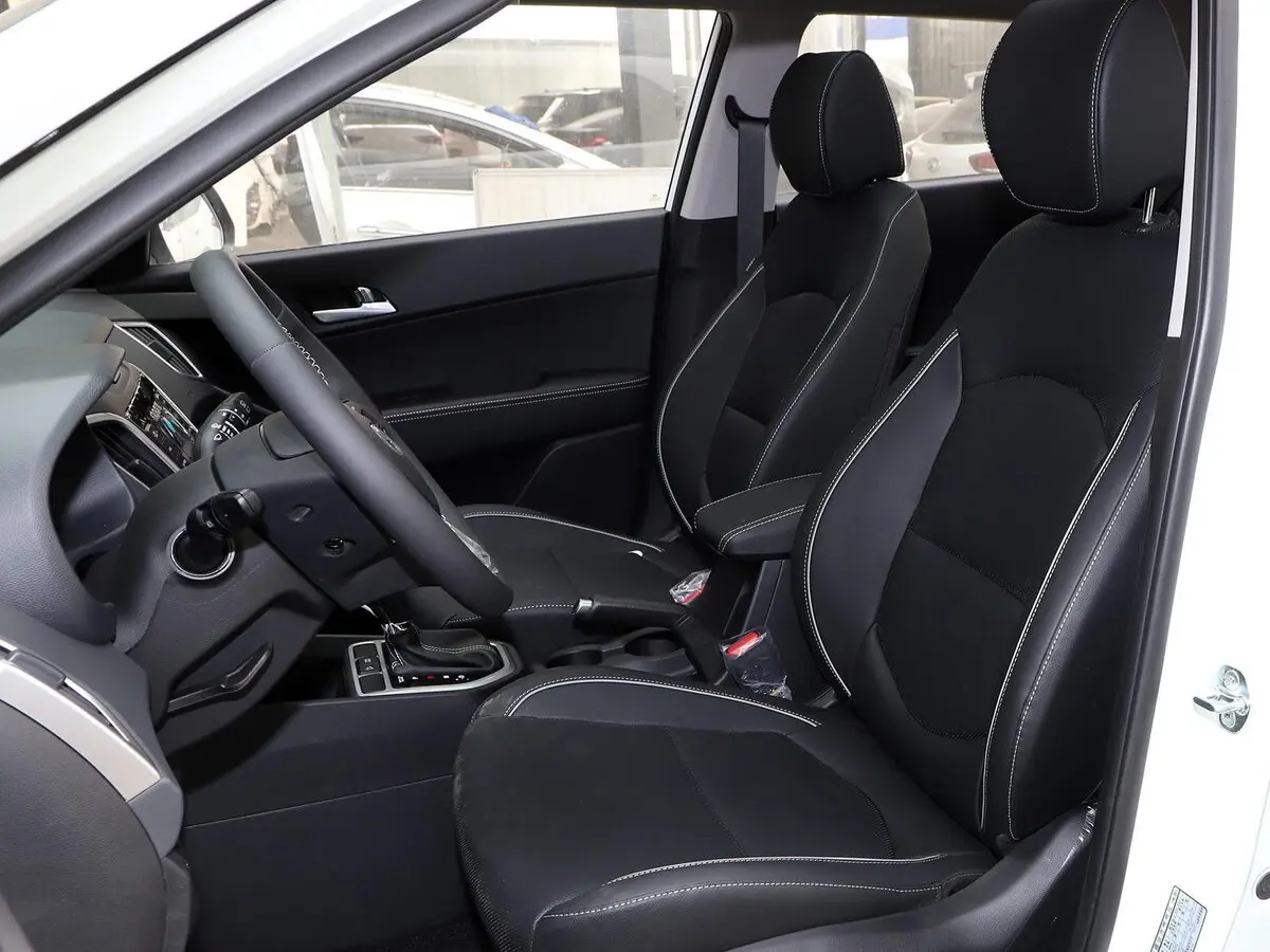 Hyundai ix25 I Рестайлинг Внедорожник 5 дв. — 照片 8