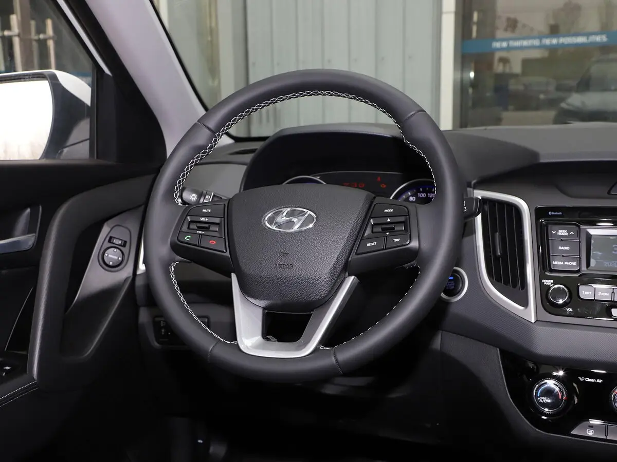 Hyundai ix25 I Рестайлинг Внедорожник 5 дв. — 照片 10