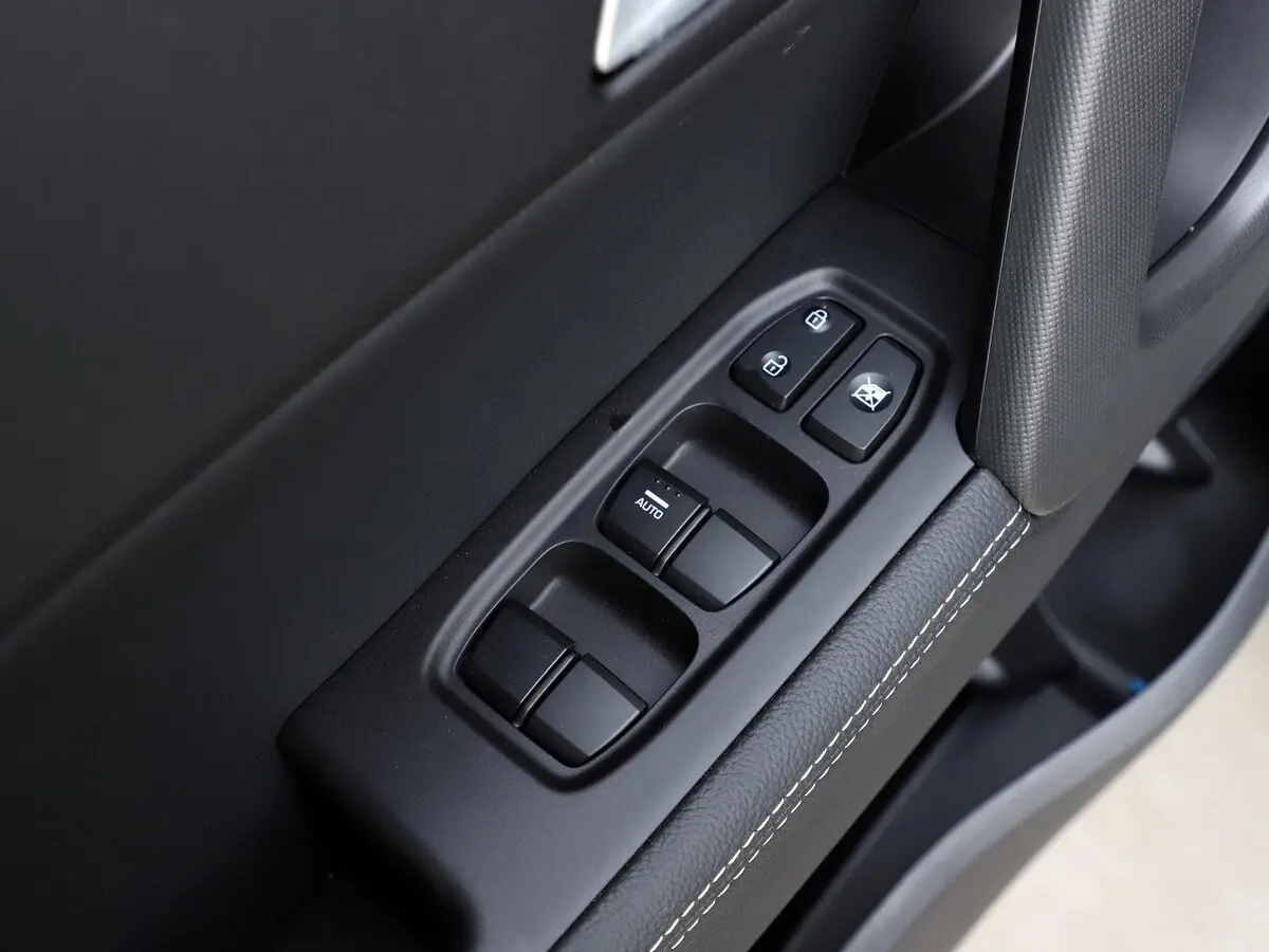 Hyundai ix25 I Рестайлинг Внедорожник 5 дв. — 照片 12