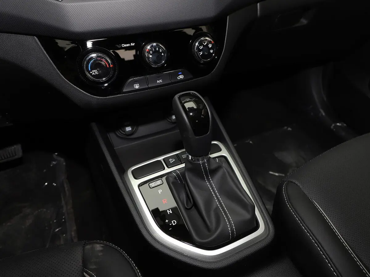 Hyundai ix25 I Рестайлинг Внедорожник 5 дв. — 照片 13
