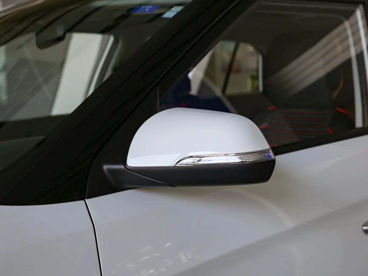 Hyundai ix25 I Рестайлинг Внедорожник 5 дв. — 照片 15