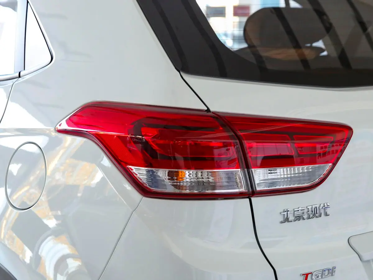 Hyundai ix25 I Рестайлинг Внедорожник 5 дв. — 照片 17
