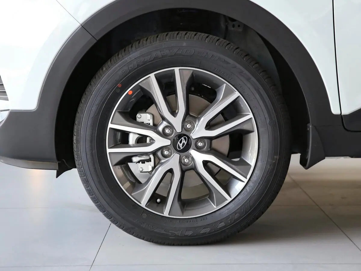 Hyundai ix25 I Рестайлинг Внедорожник 5 дв. — 照片 20