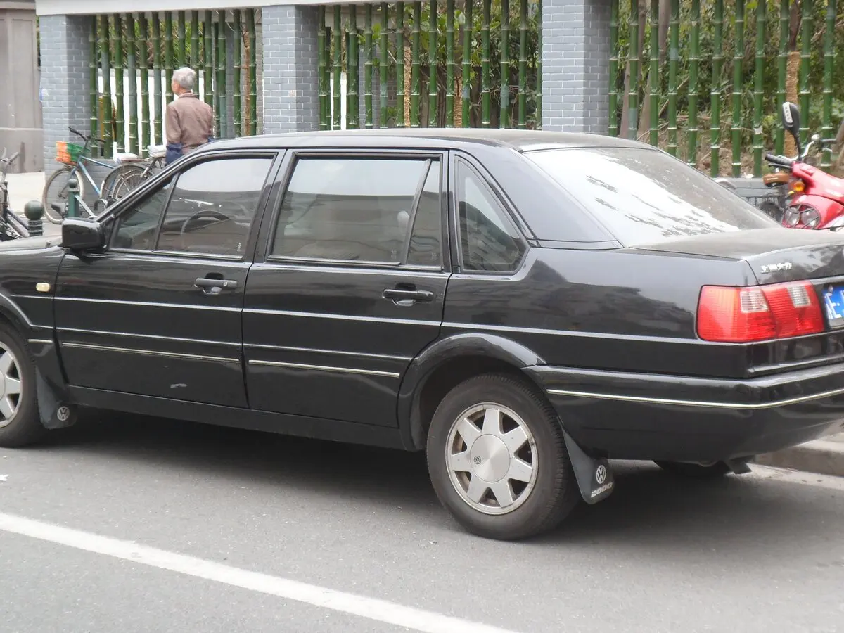 Volkswagen Santana II Седан — сүрөт 3
