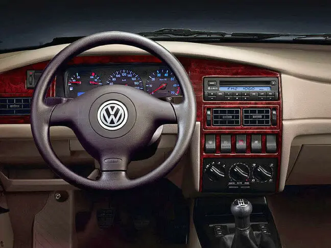 Volkswagen Santana II Рестайлинг Седан — photo 3