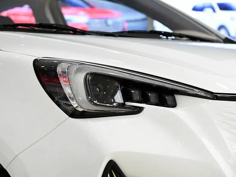 Changan Benben E-Star 2020 – 2024 Хэтчбек 5 дв. — фото 8