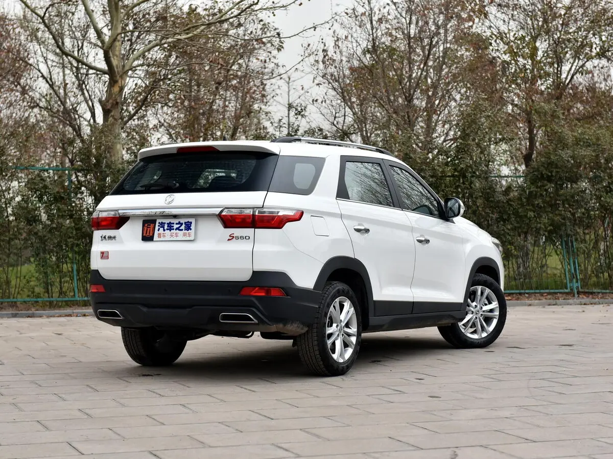 Dongfeng Fengon 560 I Внедорожник 5 дв. — сүрөт 5