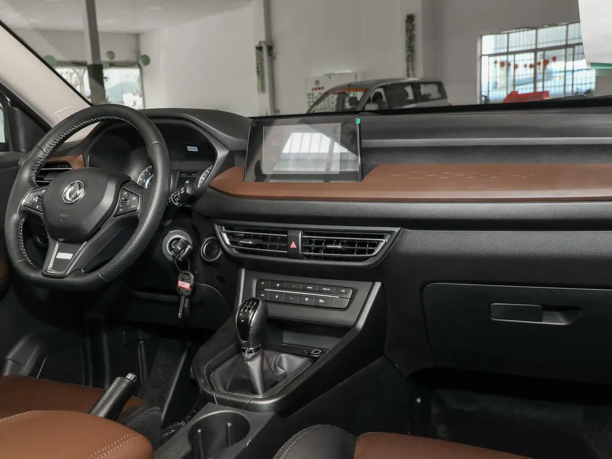 Dongfeng Fengon 560 I Рестайлинг Внедорожник 5 дв. — 照片 7