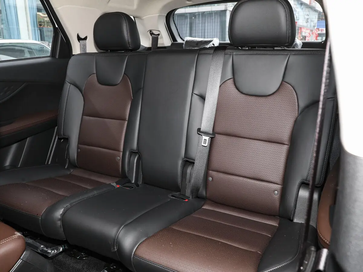 Dongfeng Fengon 560 I Рестайлинг Внедорожник 5 дв. — 照片 12