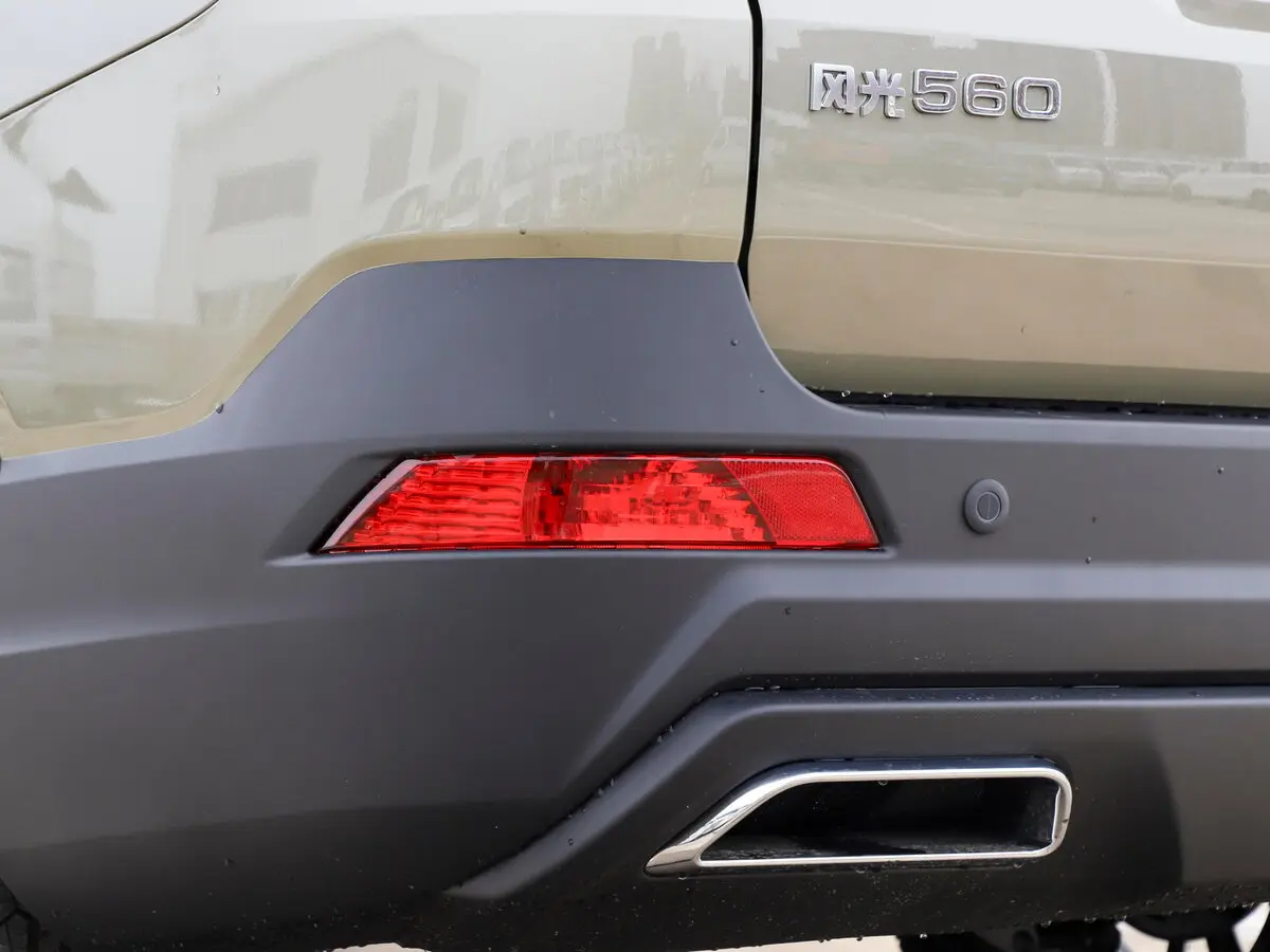 Dongfeng Fengon 560 I Рестайлинг Внедорожник 5 дв. — 照片 19