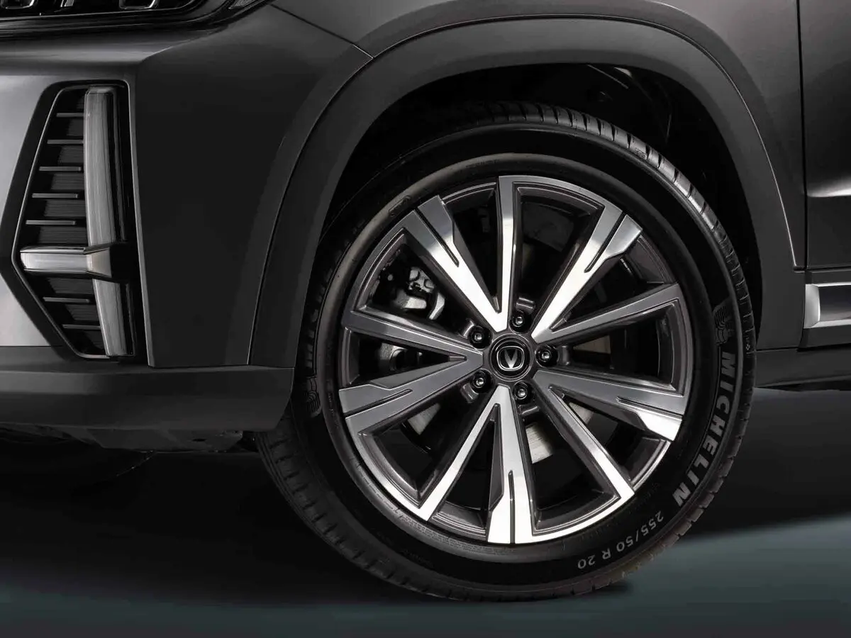 Changan CS95 Plus 2023 – 2025 Внедорожник 5 дв. — photo 19
