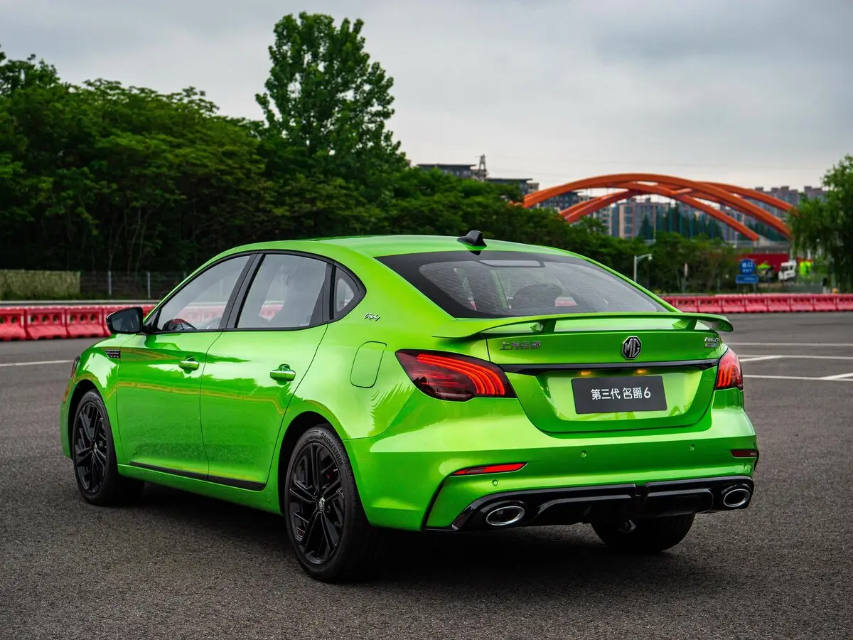 MG 6 II Рестайлинг Лифтбек — сүрөт 2