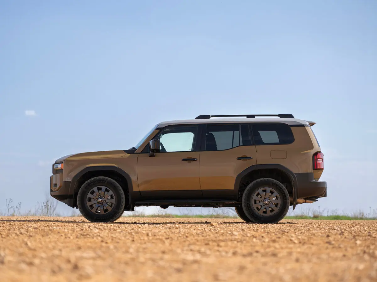 Toyota Land Cruiser Prado 250 Series Внедорожник 5 дв. — сүрөт 2
