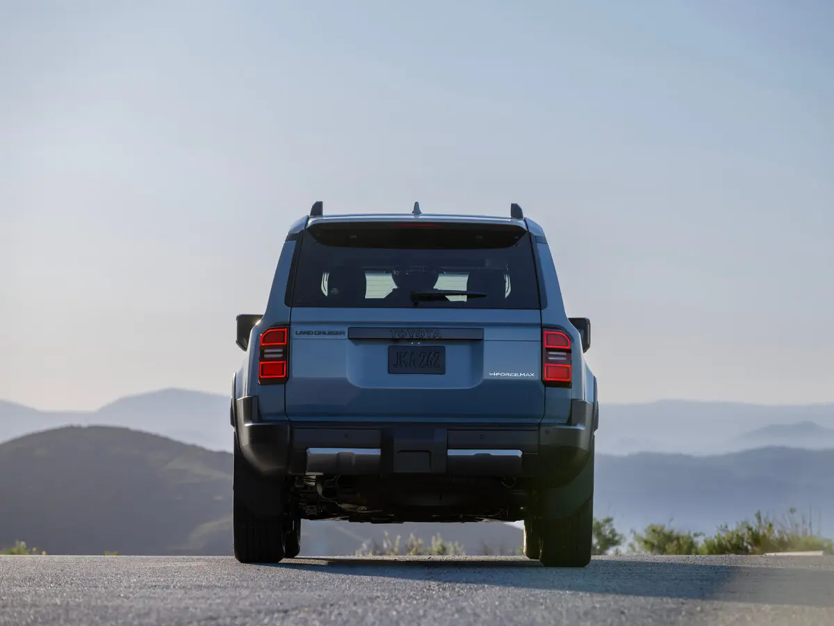 Toyota Land Cruiser Prado 250 Series Внедорожник 5 дв. — сүрөт 4