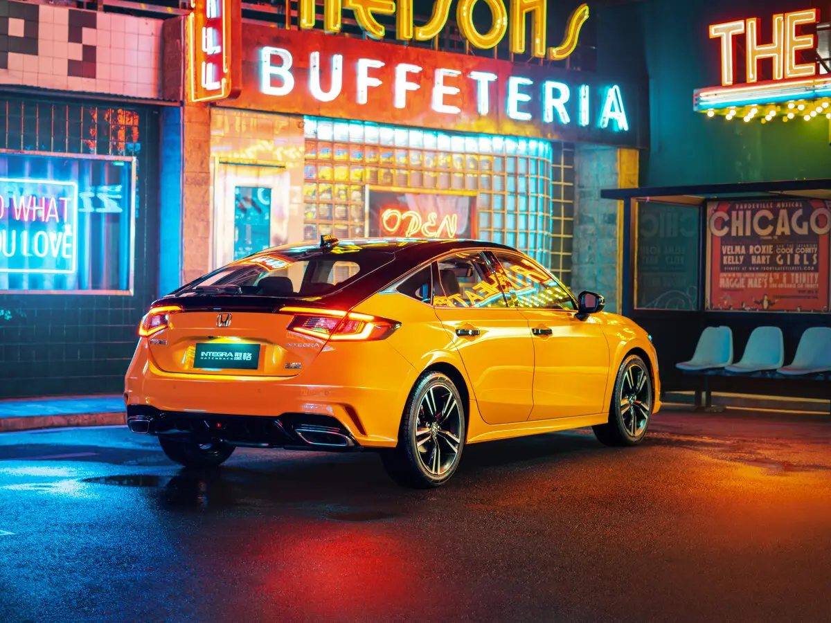 Honda Integra V Хэтчбек 5 дв. — сүрөт 3