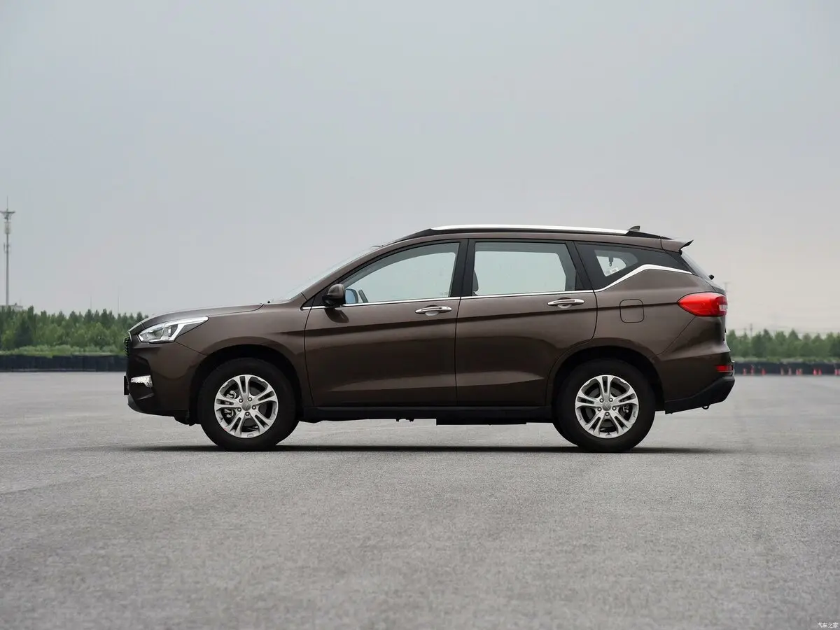 Haval M6 I Внедорожник 5 дв. — сүрөт 2