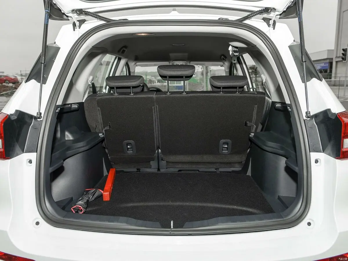 Haval M6 I Рестайлинг Внедорожник 5 дв. — сүрөт 13