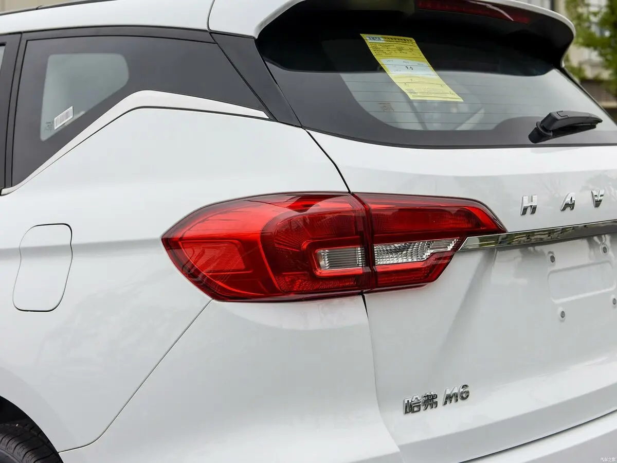 Haval M6 I Рестайлинг Внедорожник 5 дв. — сүрөт 16