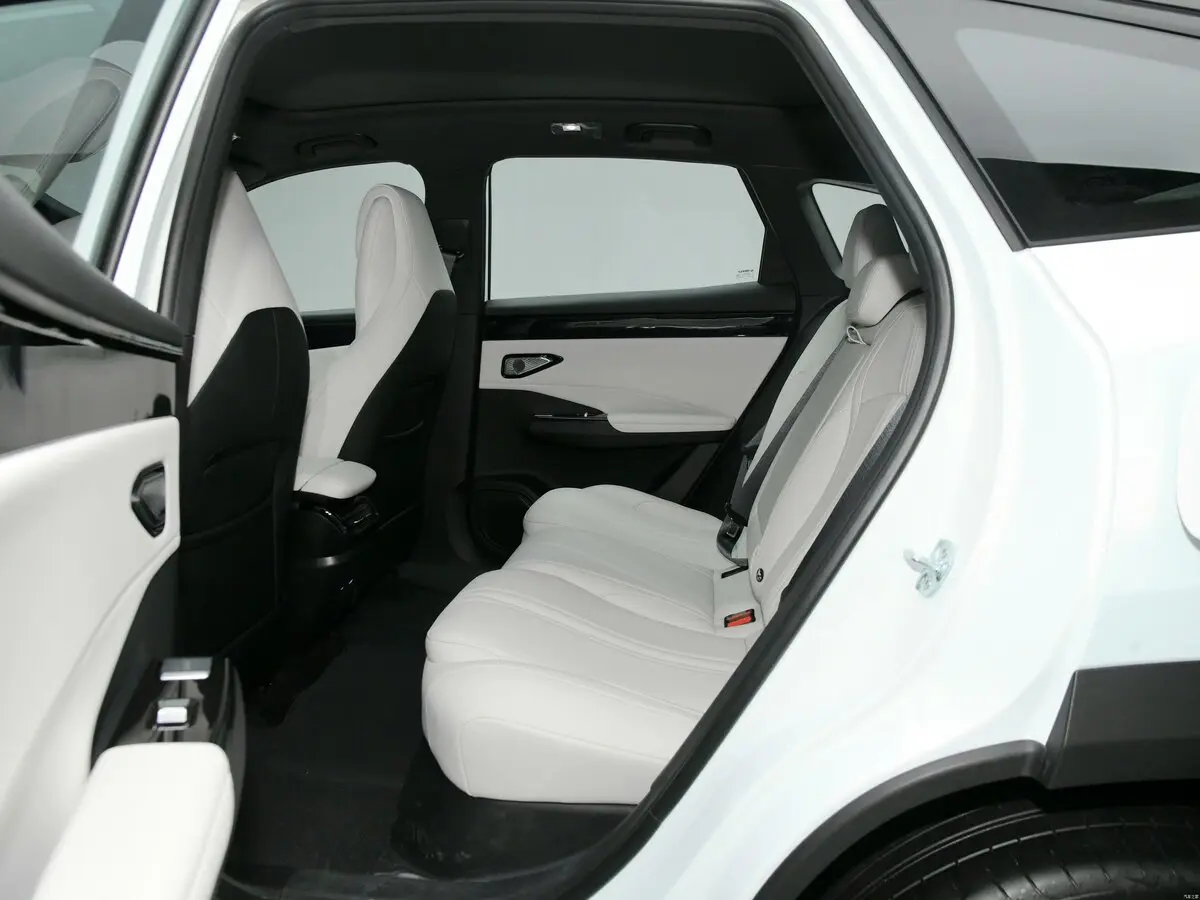 Geely Galaxy L7 2023 – н.в. Внедорожник 5 дв. — сүрөт 10