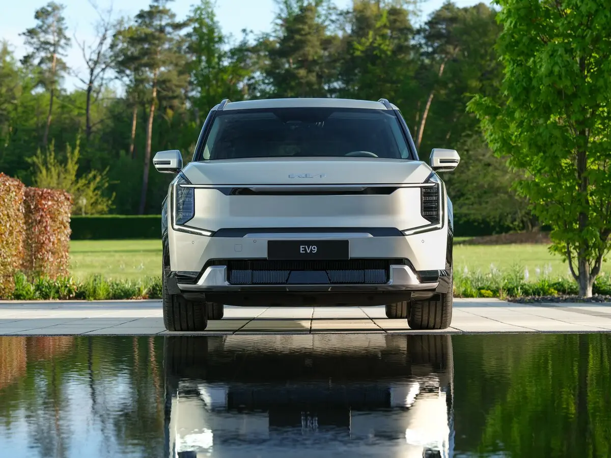 Kia EV9 2023 – н.в. Внедорожник 5 дв. — photo 3