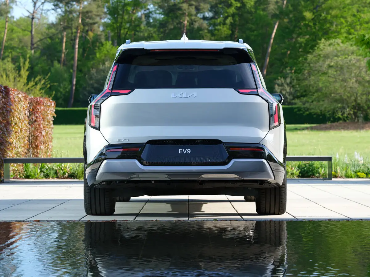 Kia EV9 2023 – н.в. Внедорожник 5 дв. — photo 4