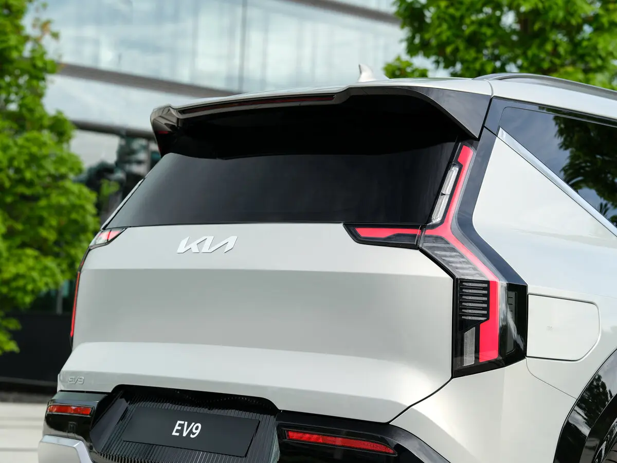 Kia EV9 2023 – н.в. Внедорожник 5 дв. — photo 16