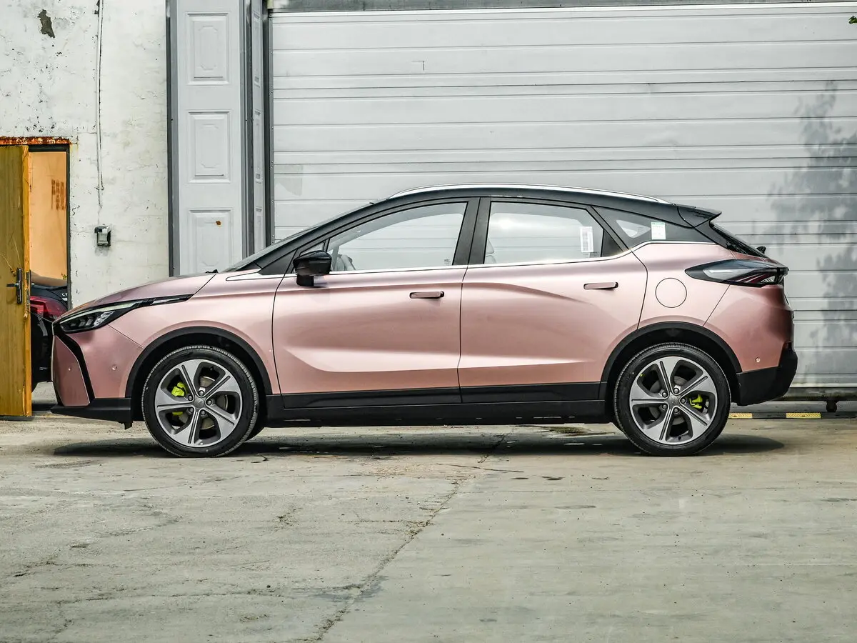 Geely Geometry M6 2022 – н.в. Внедорожник 5 дв. — сүрөт 2