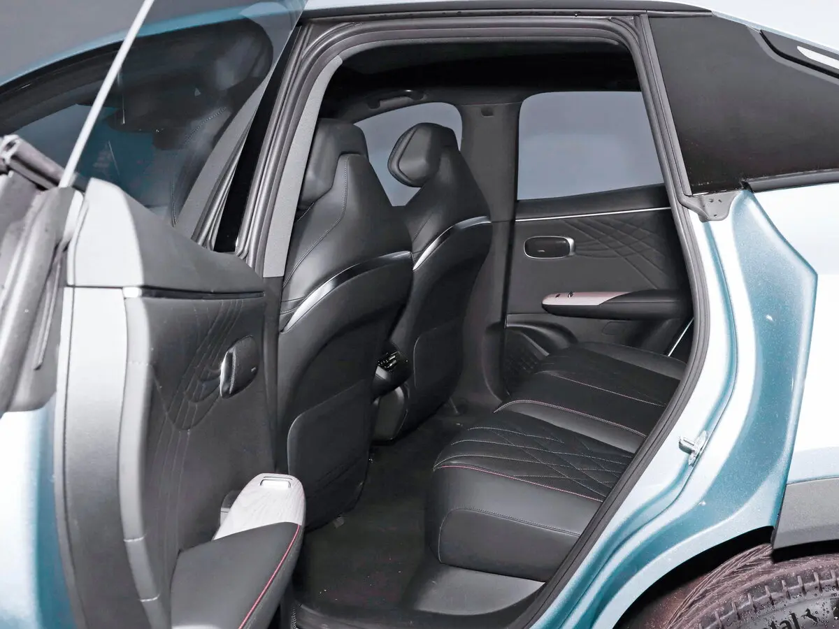 Changan Deepal S07 I Внедорожник 5 дв. — 照片 11