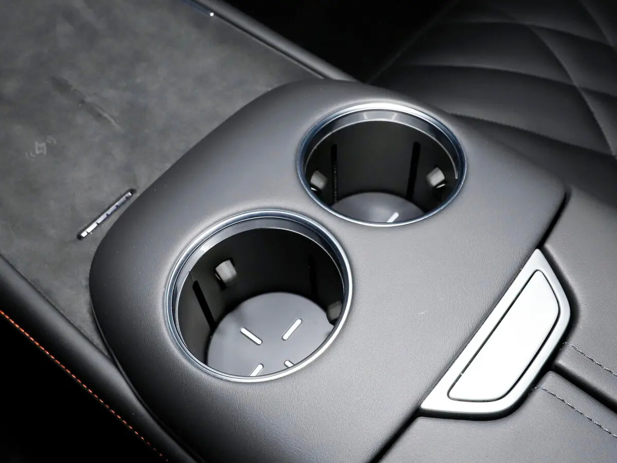 Changan Deepal S07 I Внедорожник 5 дв. — 照片 19
