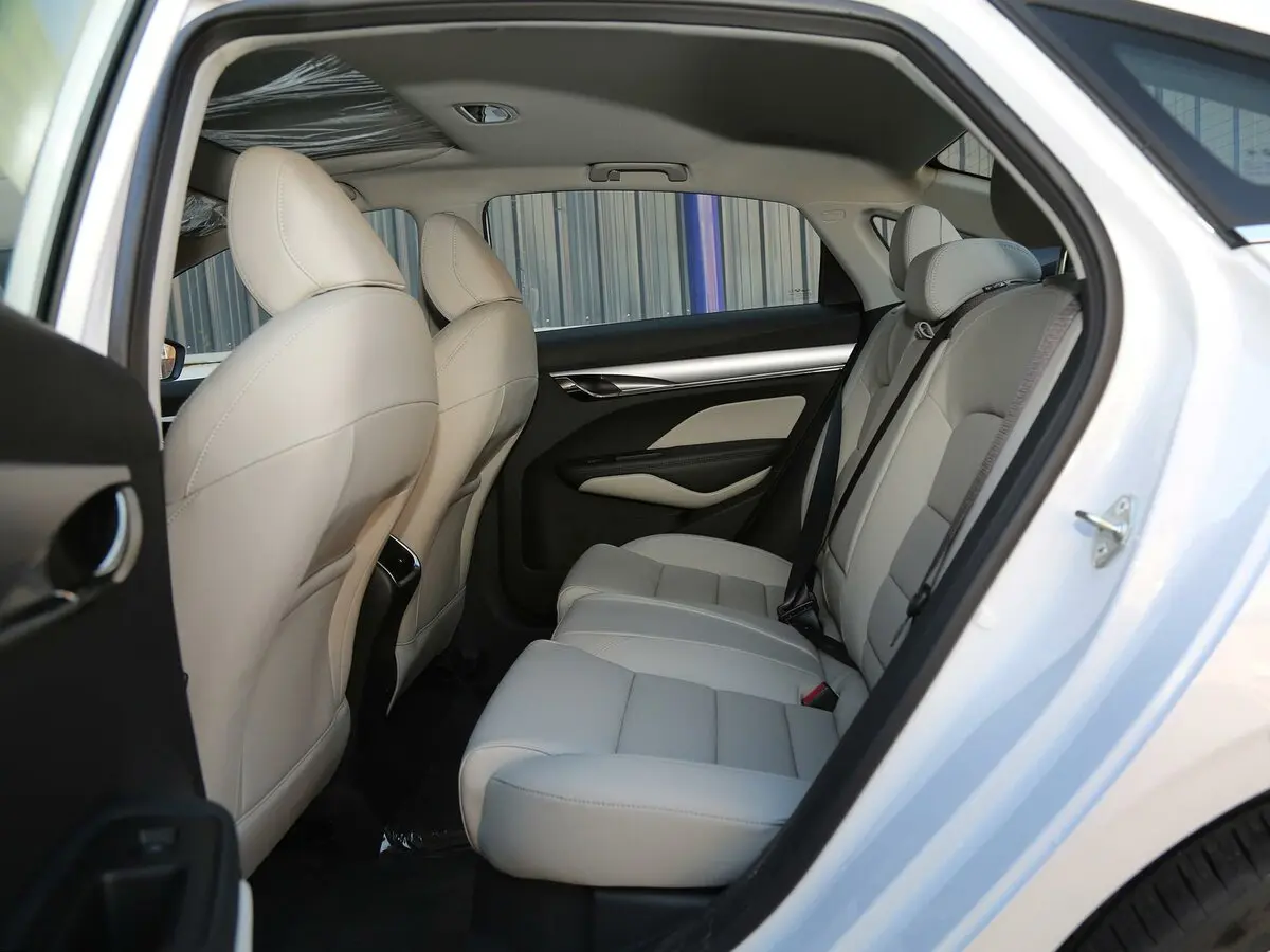 Geely Binrui I Седан — сүрөт 9