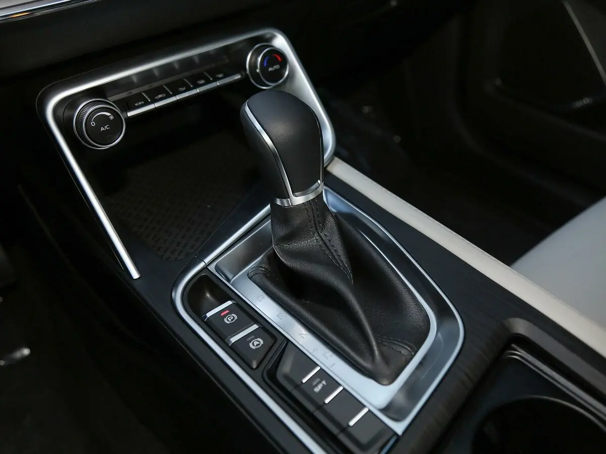 Geely Binrui I Седан — сүрөт 10