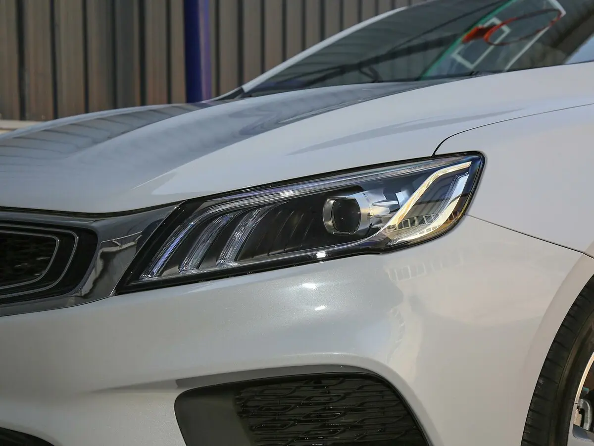 Geely Binrui I Седан — сүрөт 13
