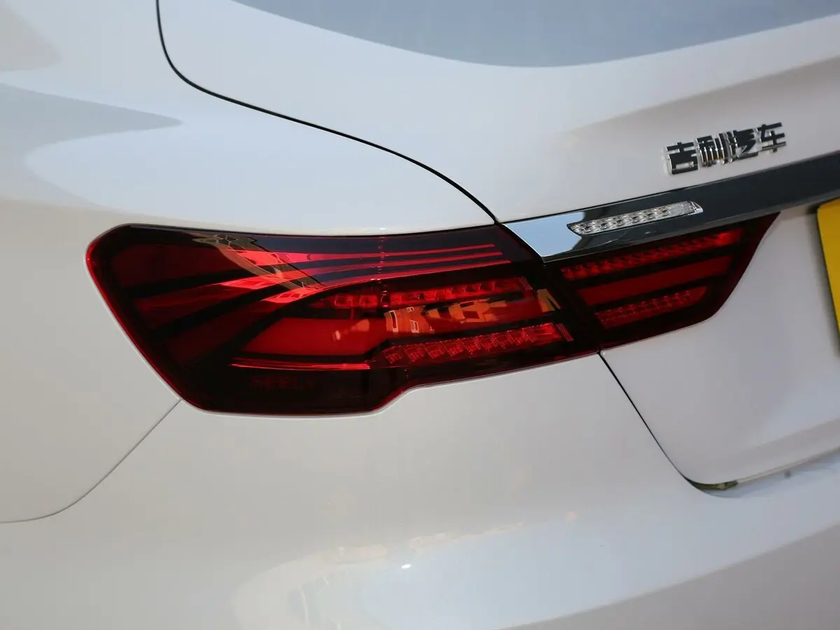 Geely Binrui I Седан — сүрөт 14