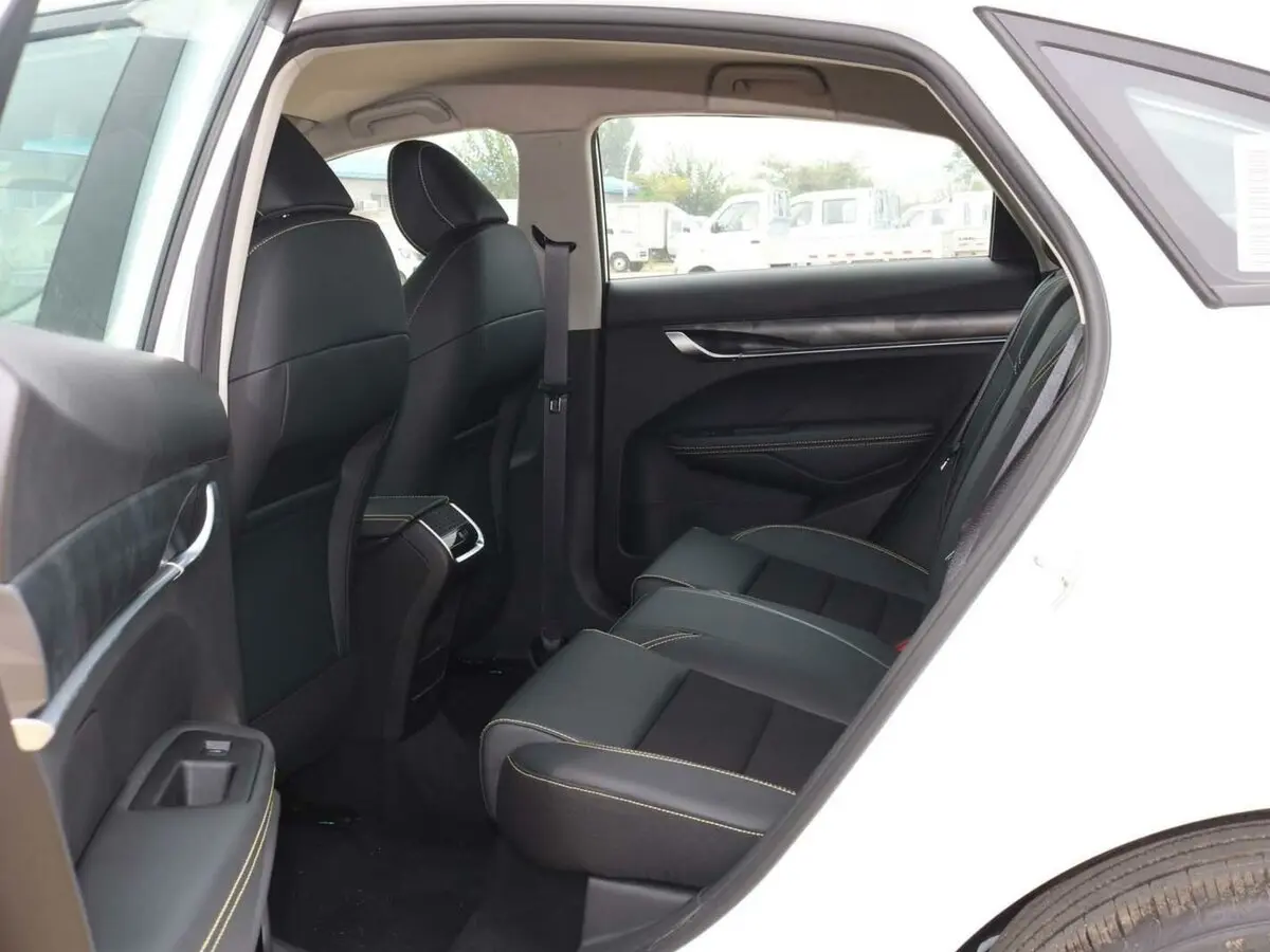 Geely Binrui I Рестайлинг Седан — сүрөт 10