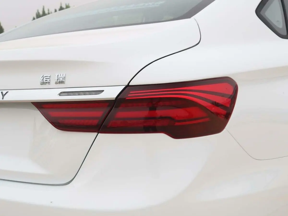 Geely Binrui I Рестайлинг Седан — сүрөт 15