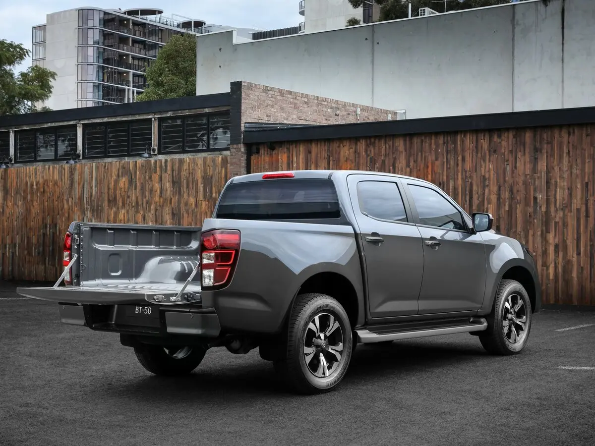 Mazda BT-50 III Пикап Двойная кабина — сүрөт 4