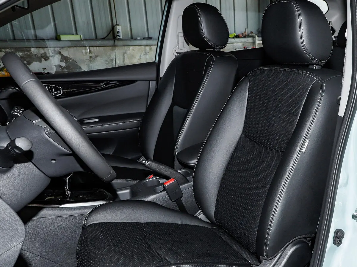 Nissan Tiida II (China Market) Хэтчбек 5 дв. — сүрөт 7