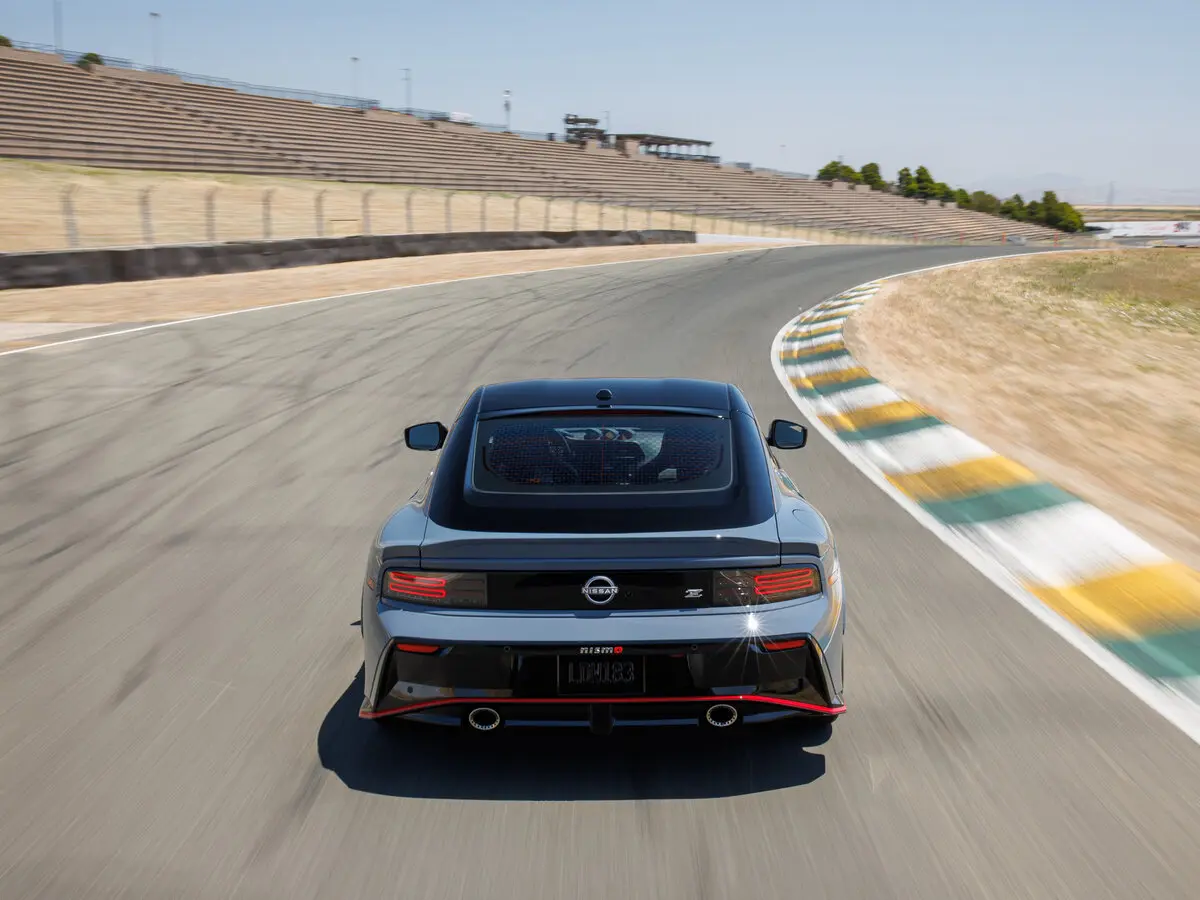 Nissan Z 2021 – н.в. Купе Nismo — сүрөт 3