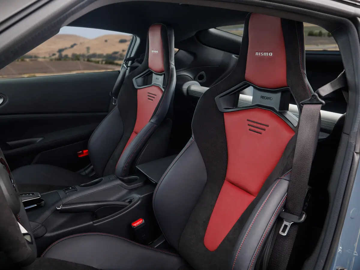 Nissan Z 2021 – н.в. Купе Nismo — сүрөт 6